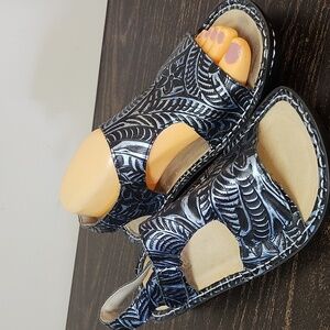 Alegria Viki Velcro Sandal Comfort Euro 38